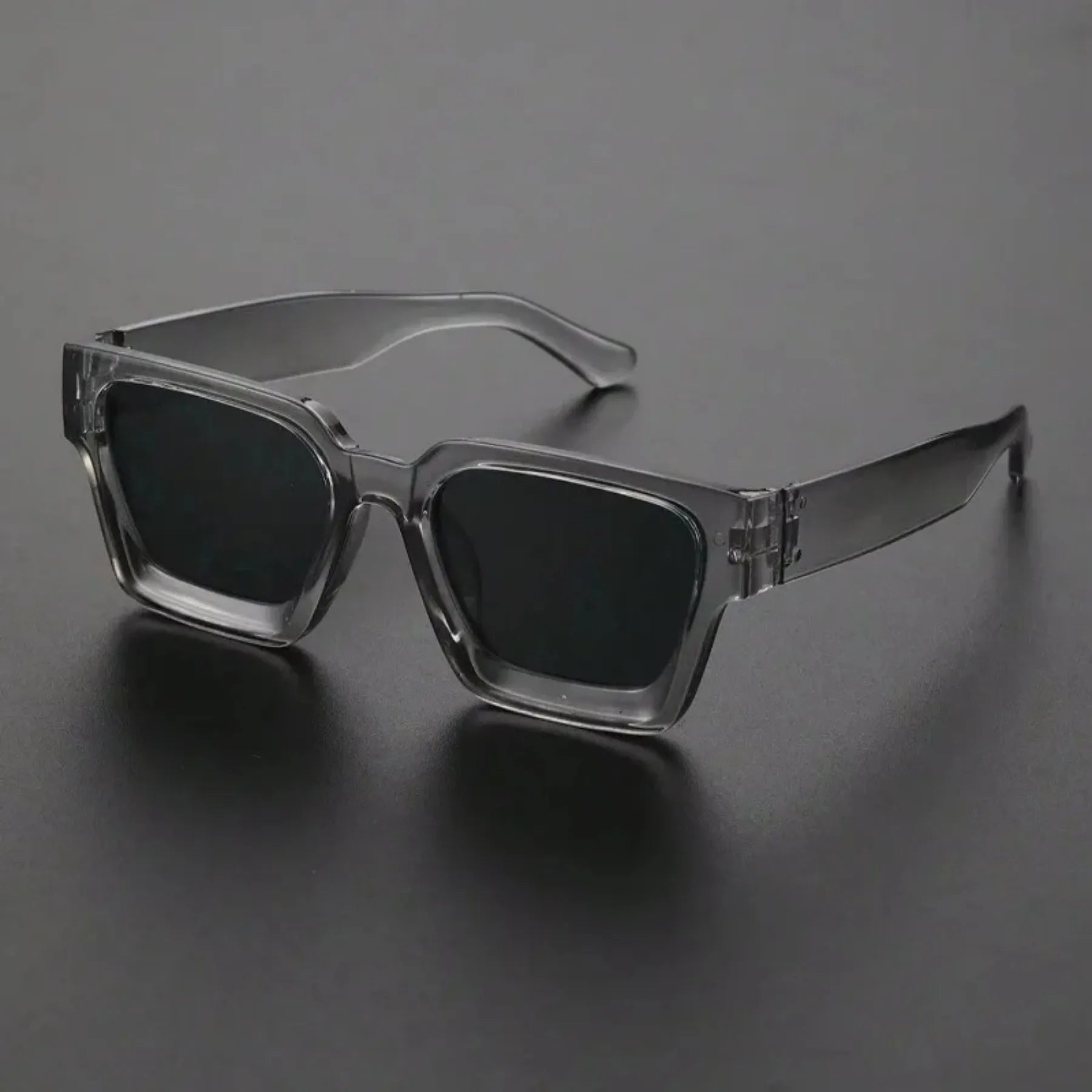 Crackow Modern Wayfarer Sunglases